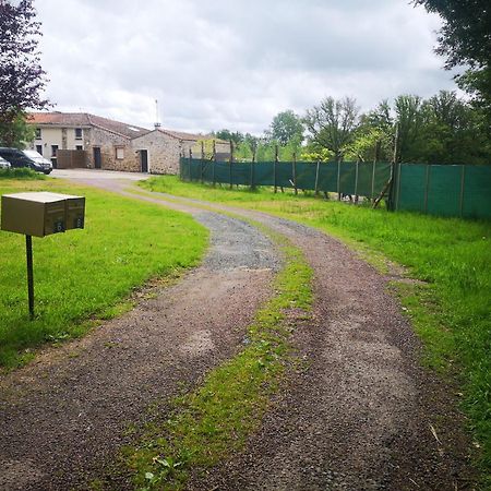 Vila L'Evasion En Pierre Piscine Et Etang Prive Sevremoine Exteriér fotografie