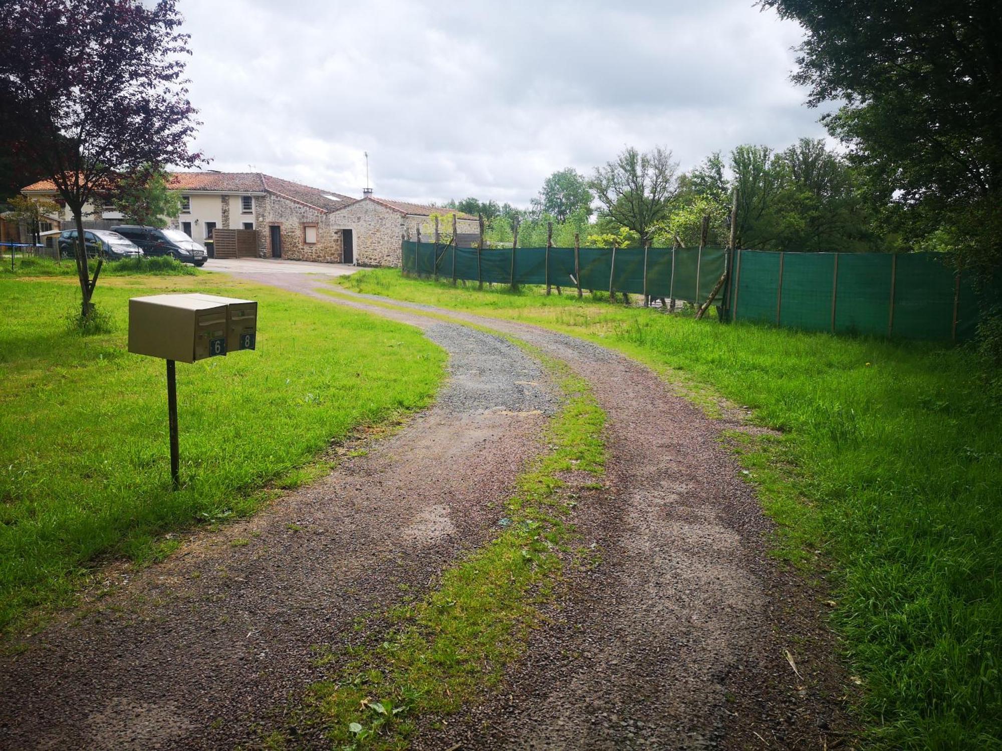 Vila L'Evasion En Pierre Piscine Et Etang Prive Sevremoine Exteriér fotografie